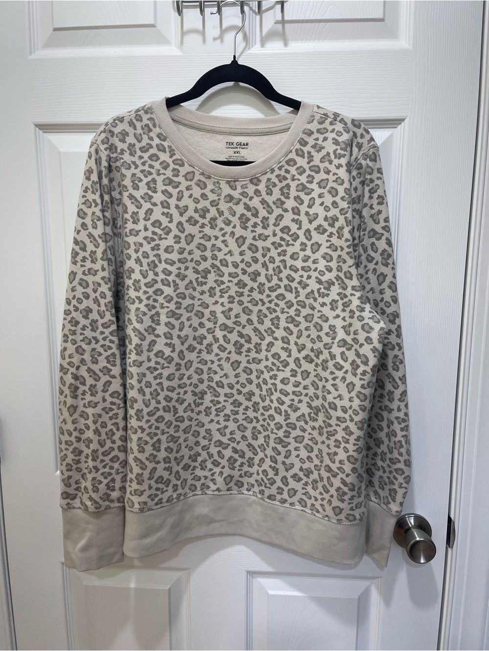 tek gear Cream Leopard Print Crewneck Sweater